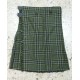 Kilt tartan verde con cinturini laterali